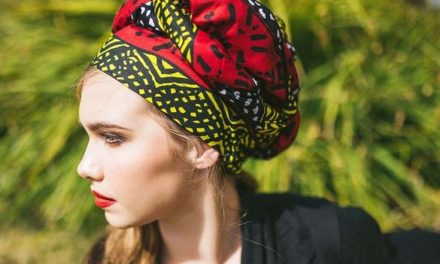 Pon un toque étnico al verano con turbantes de colores