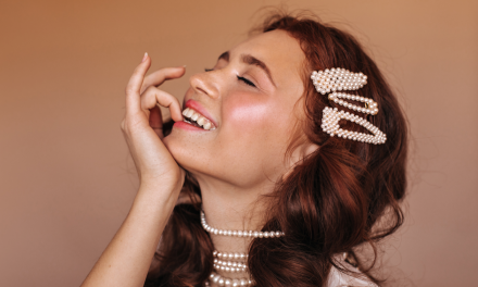 El collar de perlas, un accesorio de moda