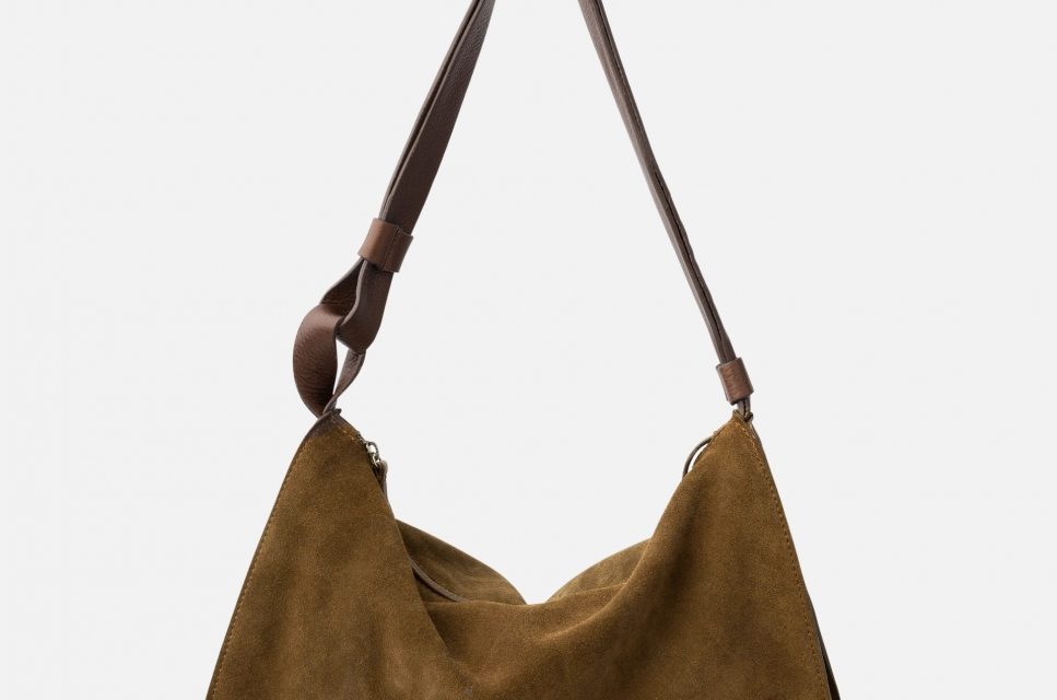 El bolso hobo, el clásico “desestructurado” que siempre vuelve